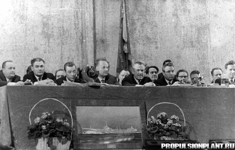 1967 март_ в в президиуме Гордеев Романов.jpg