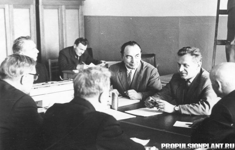 1968 май_Ваншейдт Гордеев Шишкин Чурбанов и др.jpg