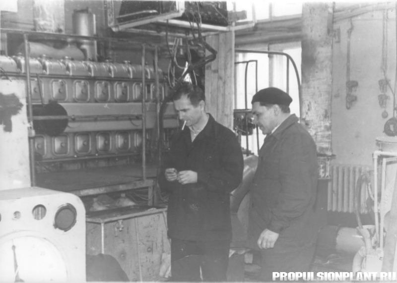 1960-е Яковлев у двигателя GMC.jpg